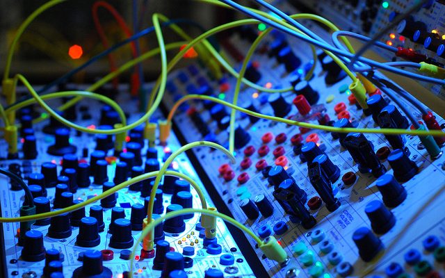 Anlaoge Synthesizer-Technik
