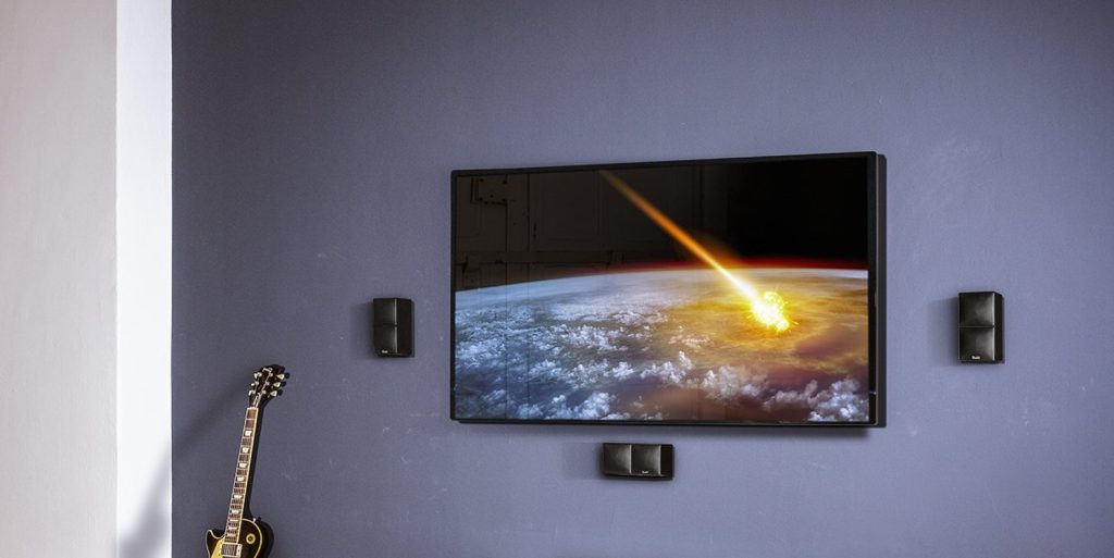 Smart-TV mit Wandaufhängung.