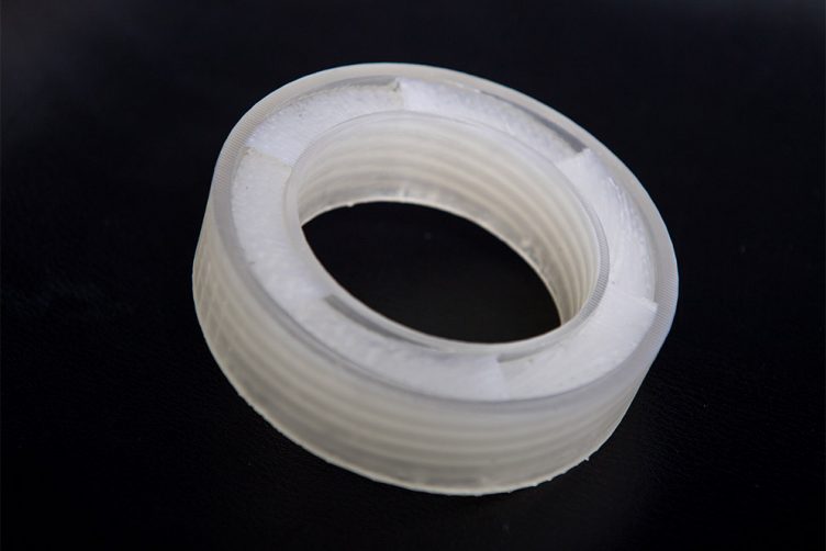 Akustisches Metamaterial zum Abblocken von Geräuschen