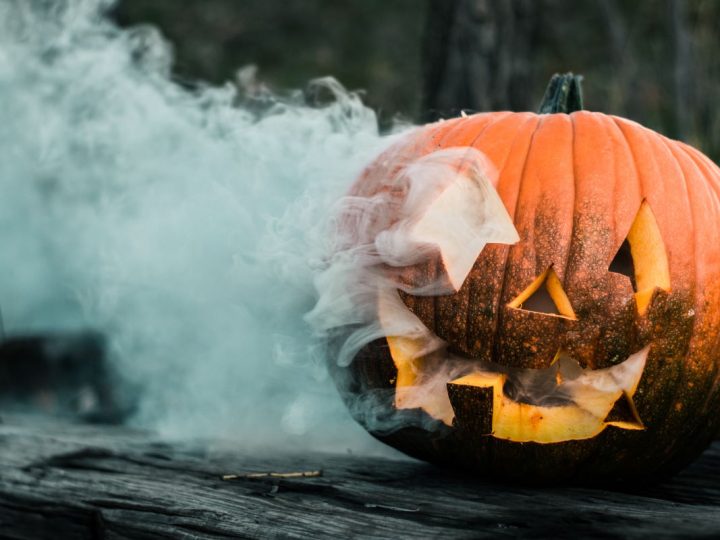 Nebel aus Halloween-Kürbis